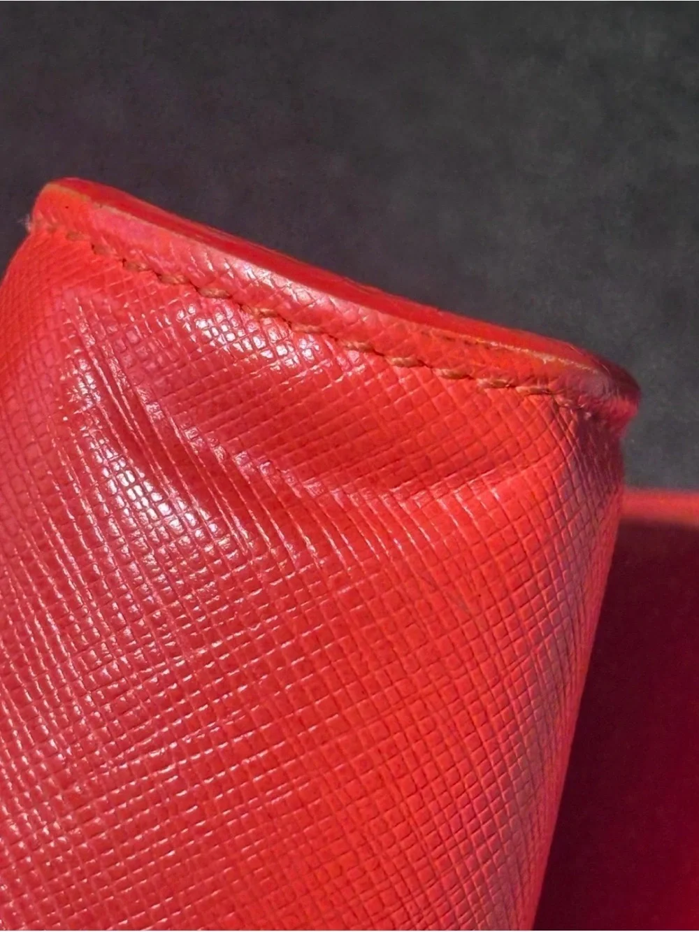 Salvatore Ferragamo 10 signature